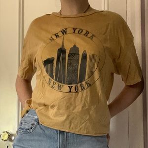 Faded Vintage Look Soft New York Graphic Tee!